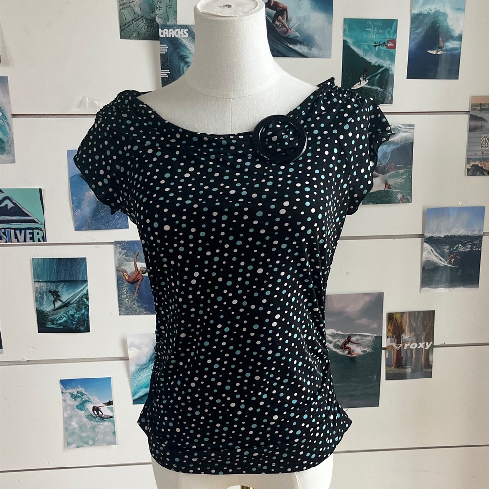 2000s Jessica Black Polka Dot Cap Sleeve Top with Buckle Accent